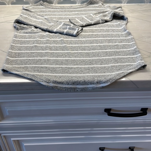 3/4 sleeve gray and white stripe pullover top. - Picture 5 of 9